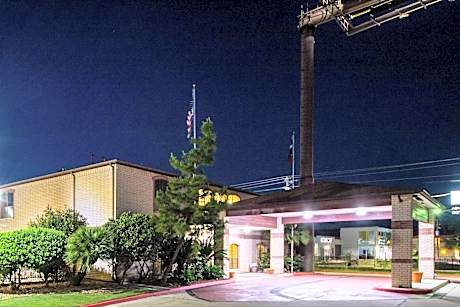 Quality Inn University Near Downtown