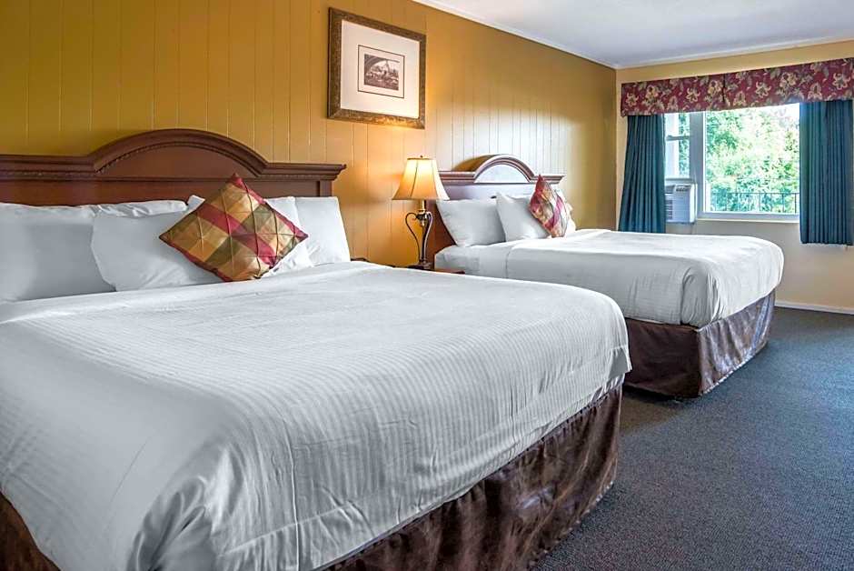 TiltonLodge Inn & Suites