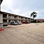 Americas Best Value Inn & Suites Houston Veterans Memorial