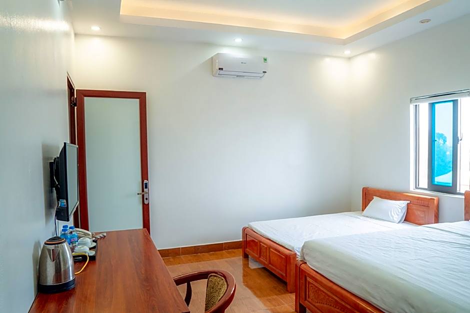 Luxury Airport Hotel & Spa