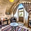 Cappa Via Cave Hotel