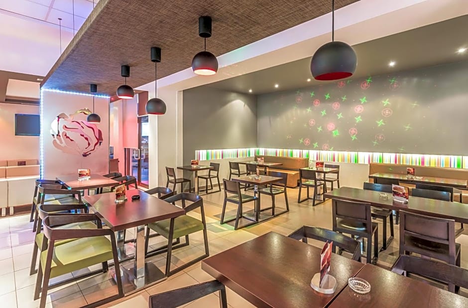 Ibis Oran Les Falaises