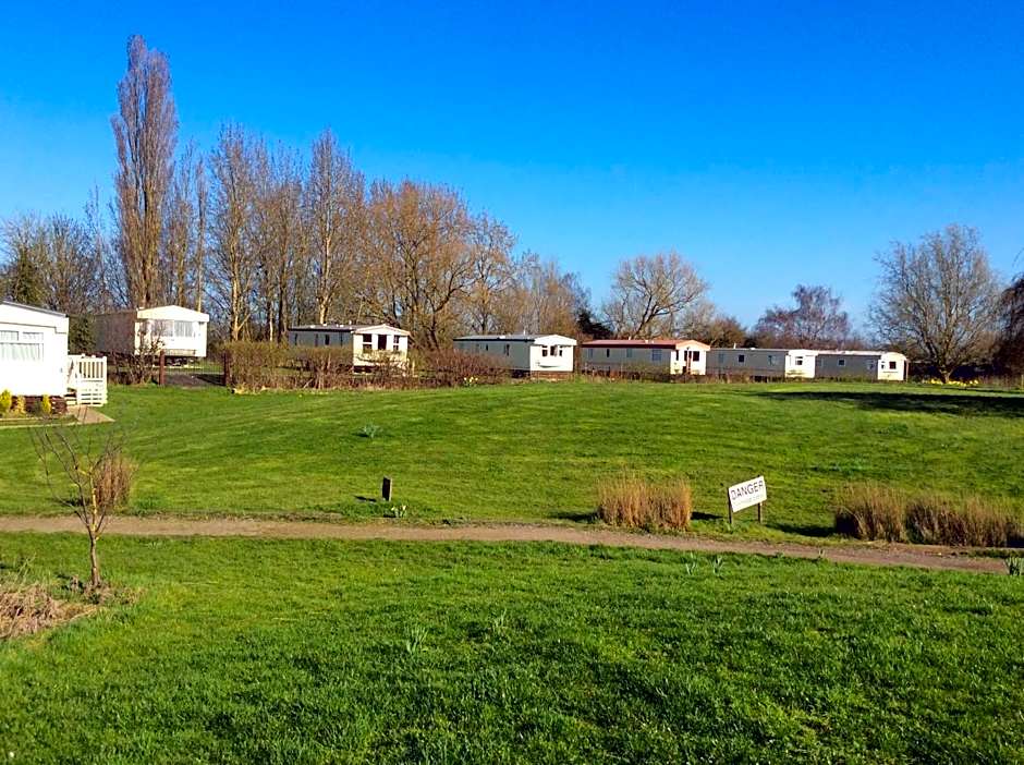 Fenlake holiday accommodation