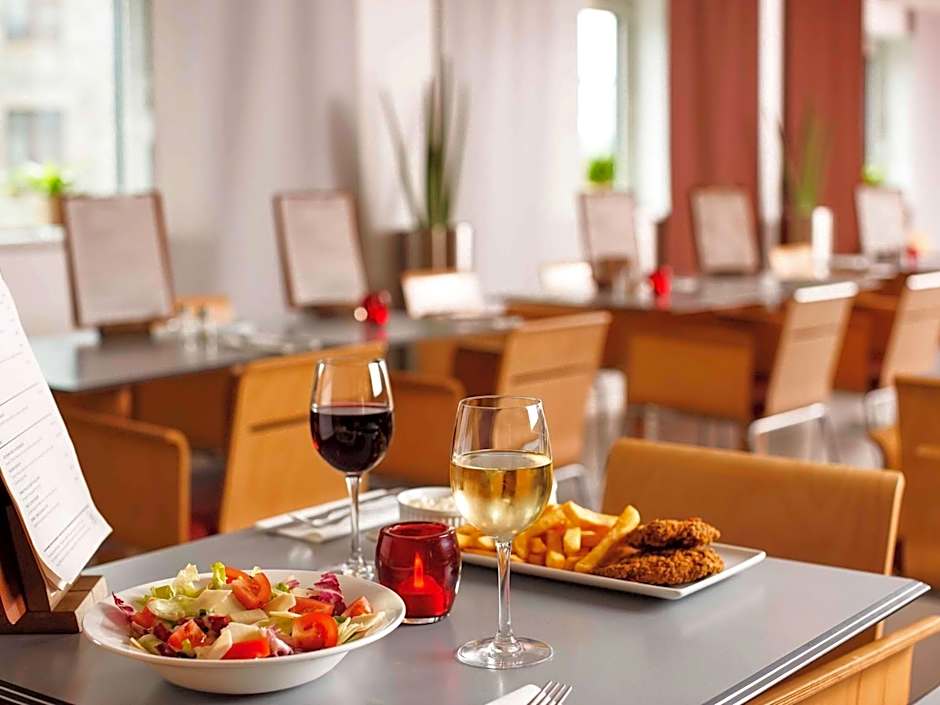 ibis Aberdeen Centre - Entertainment District