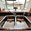 Super Cosy 8Bed & 6Bath in Vancouver heart near to airport and DownTown