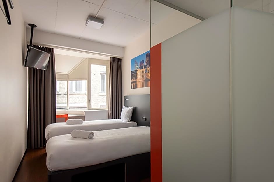 easyHotel The Hague City Centre