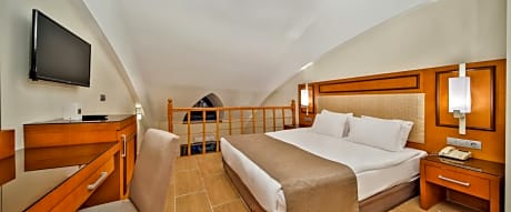 FAMILY DUPLEX ROOM SIDE SEA VIEW