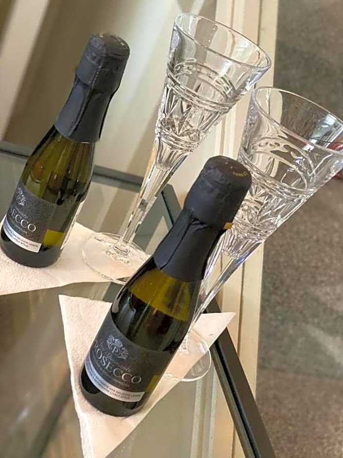 The Hive at Poppi-Red