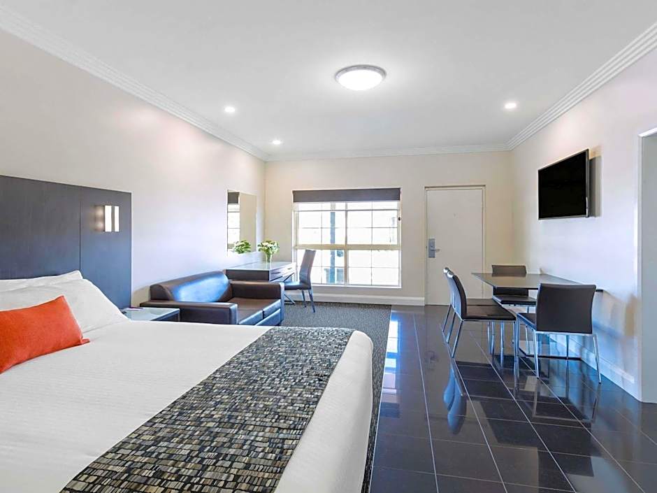 Mercure Goulburn
