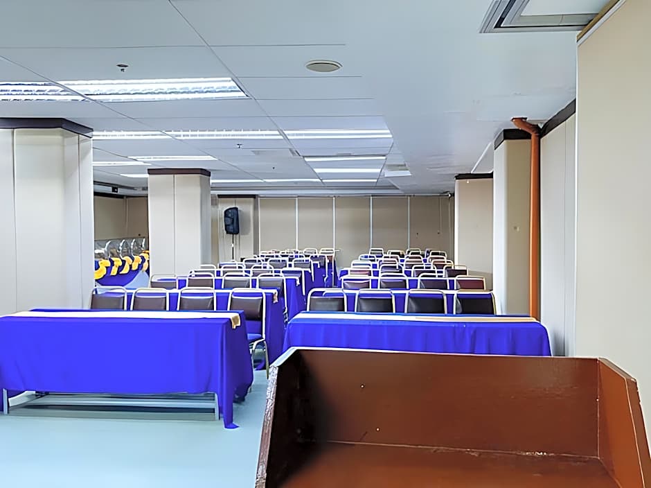 Villa Rosita Hotel Naga City by RedDoorz