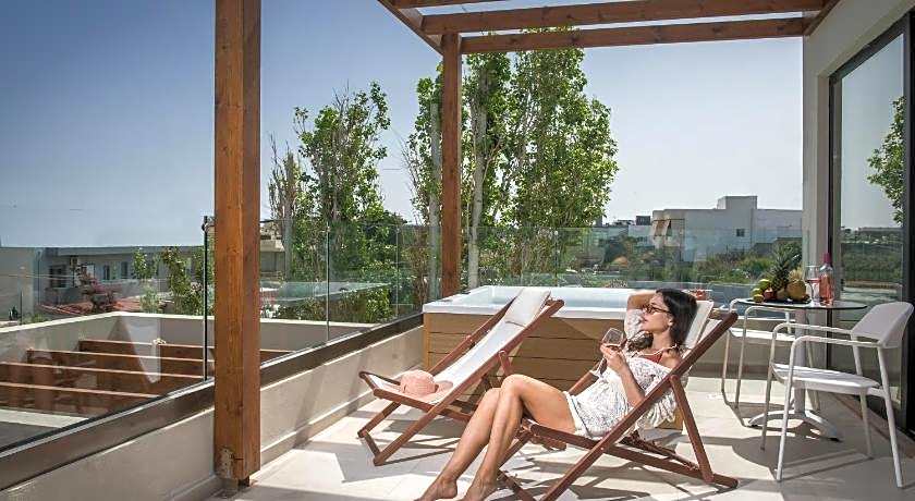 VAYA Suites by Omilos Hotels