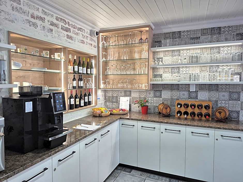 Storms River Guest Lodge