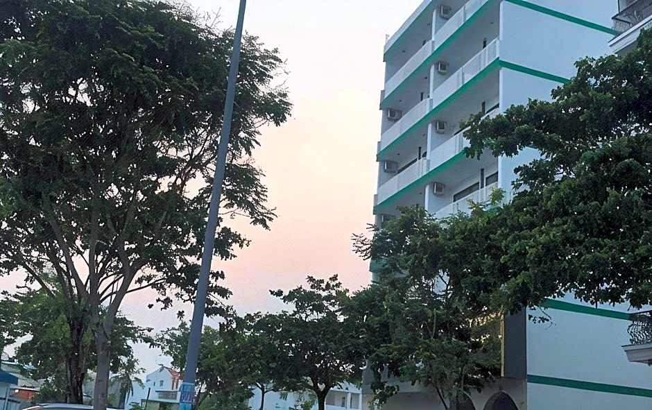 MOON HOTEL
