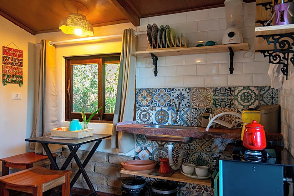 Lilás Hospedagem e Terapias