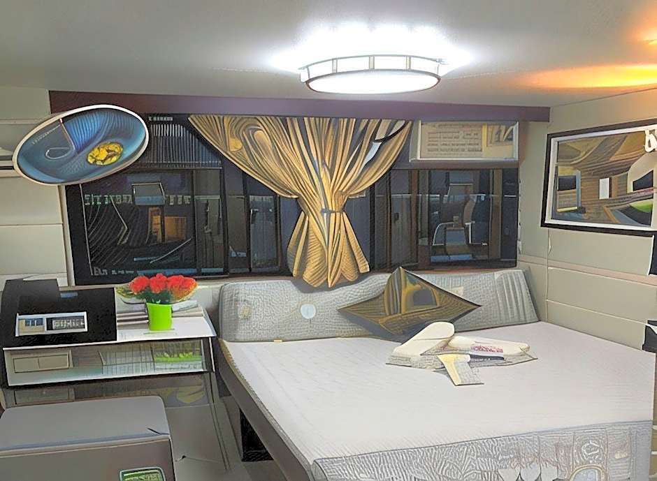 Skylark Hostel