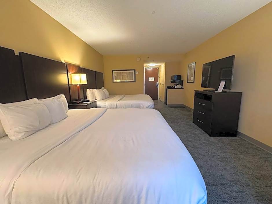 Comfort Inn & Suites Lexington Park near Pax River