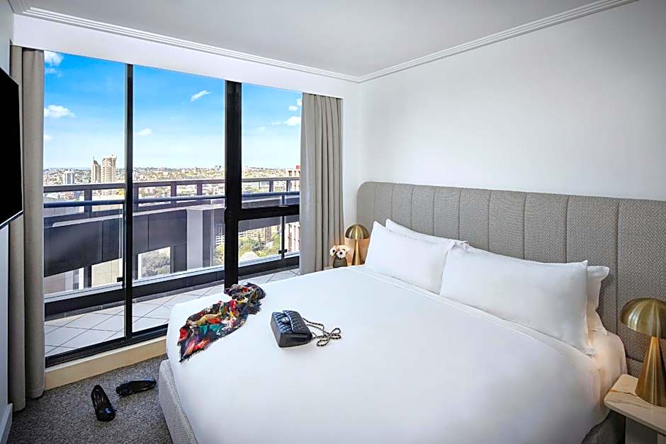 Meriton Suites Pitt Street, Sydney