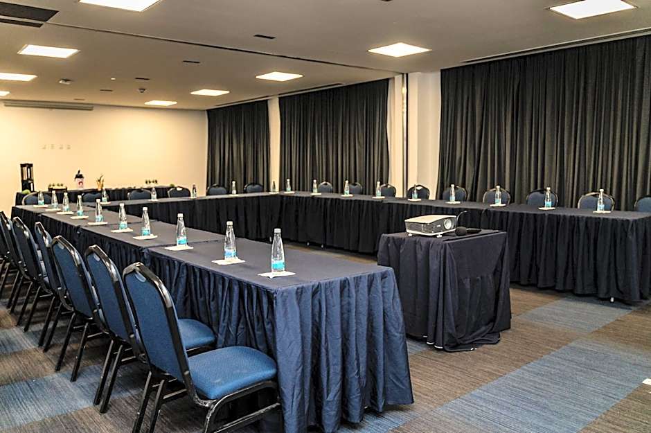 HAMPTON INN BY HILTON CELAYA