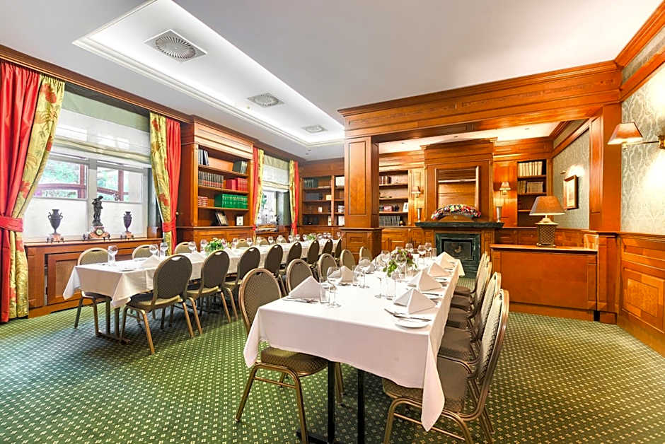 Park Hotel