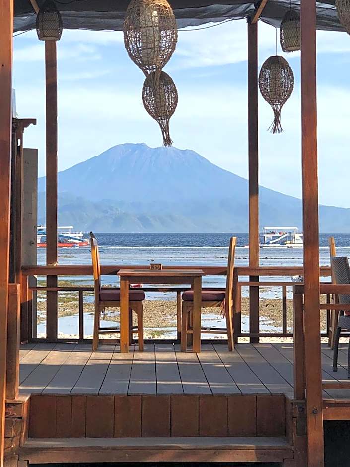 Nusa Indah Onai Hotel