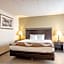 Quality Inn & Suites Indiana