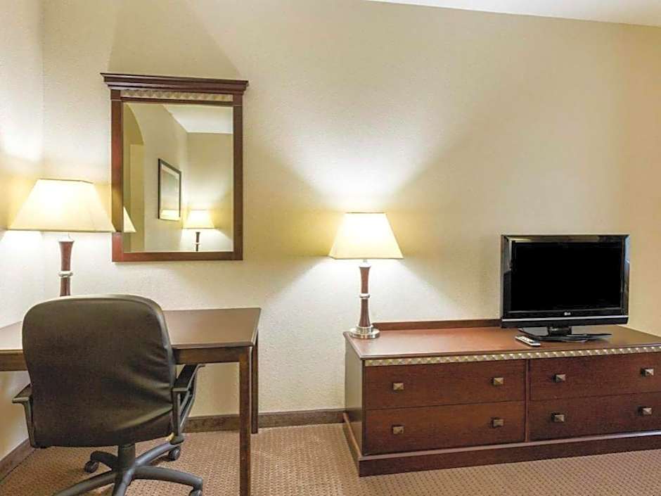 Comfort Inn & Suites Winnie