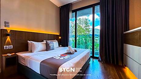Premium One-Bedroom Suite with Balcony