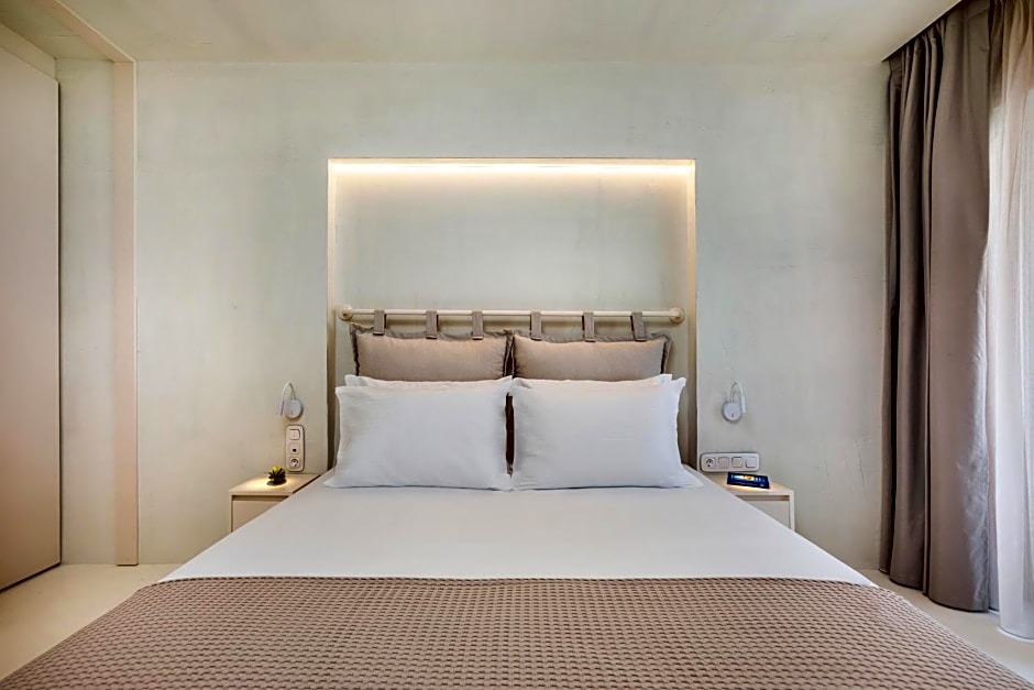 Cocoοns Suites & Villas Fourka