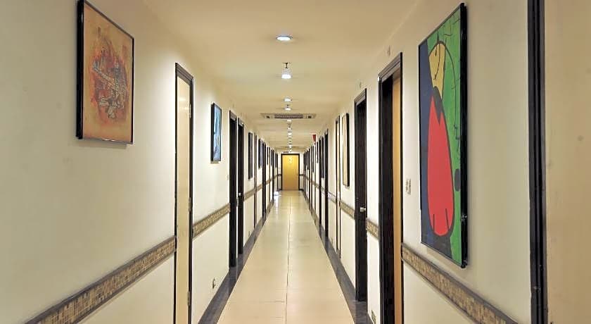 Lemon Tree Hotel East Delhi Mall