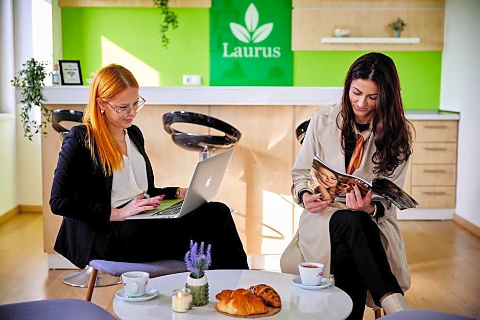 Laurus Motel Airport Tuzla