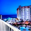 Laketown Wharf Resort 1036 By ZIA