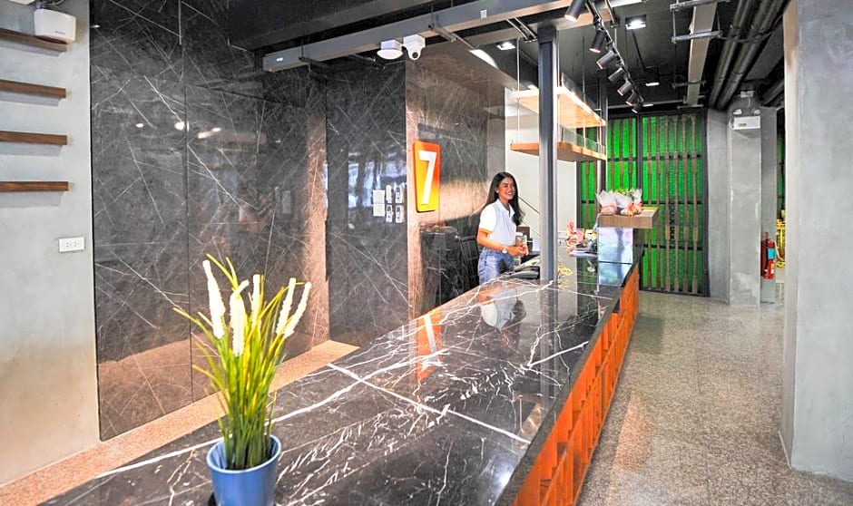 7 Days Premium at Icon Siam Station