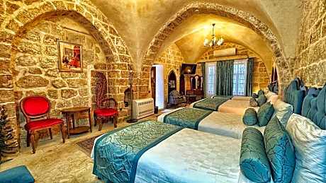 Family Room with Mountain View