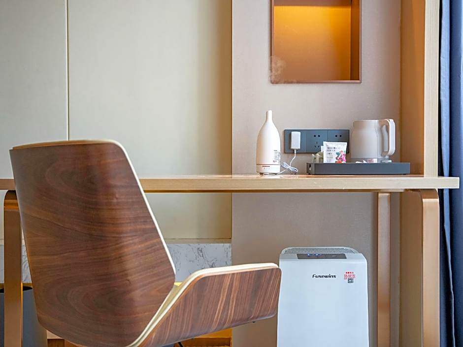 Lavande Hotel Anshan City Center