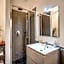 Tritone Top House