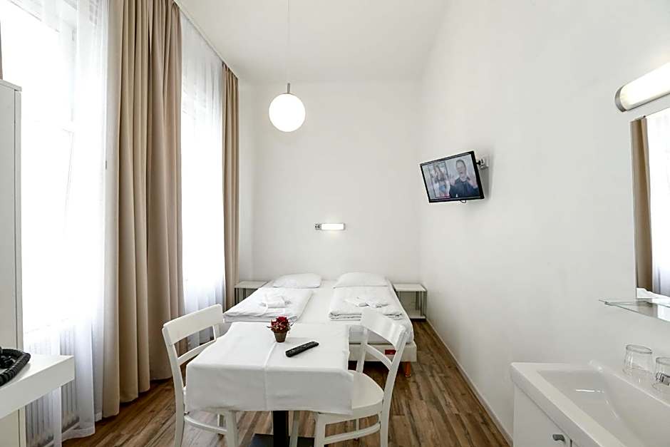 Timeout City Hotel, 5 min to city center, Self Check In