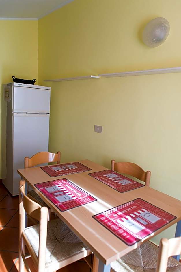 Al Cardinale Rooms & Studios