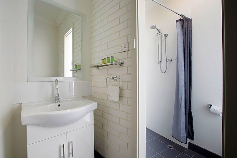 Nightcap at Playford Tavern