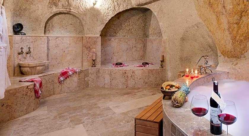 Kayata Cave Suites