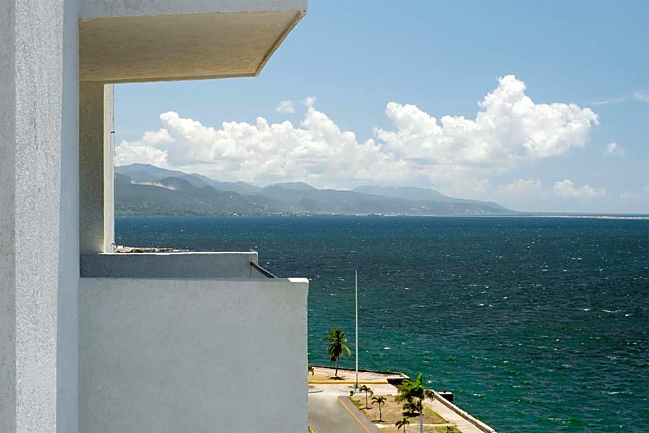 Rok Hotel Kingston Tapestry Collection By Hilton