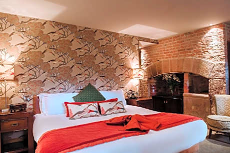 Cozy Double Hall Room