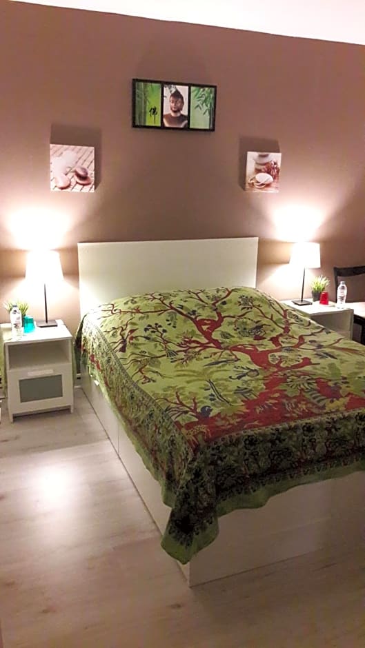 Chambre d'hôte Zen chez Philippe Parking free