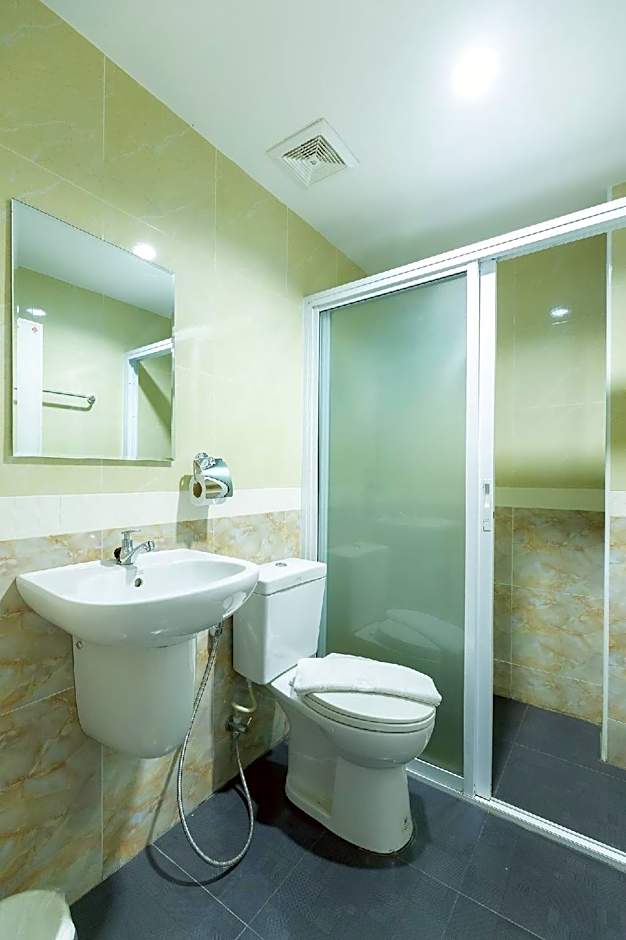 Metro Hotel & Spa