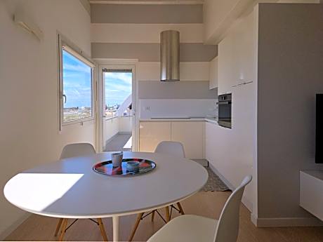 Queen Suite with Sea View