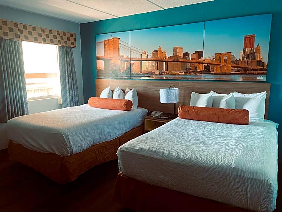 Days Inn by Wyndham Queensbury/Lake George