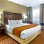 Comfort Inn & Suites Branson Meadows