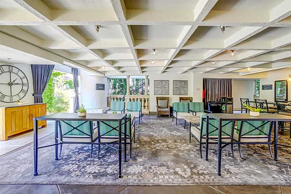 The Lodge at Healdsburg, tapestry Collection by Hilton