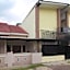 OYO Life 2273 Pratama Homestay