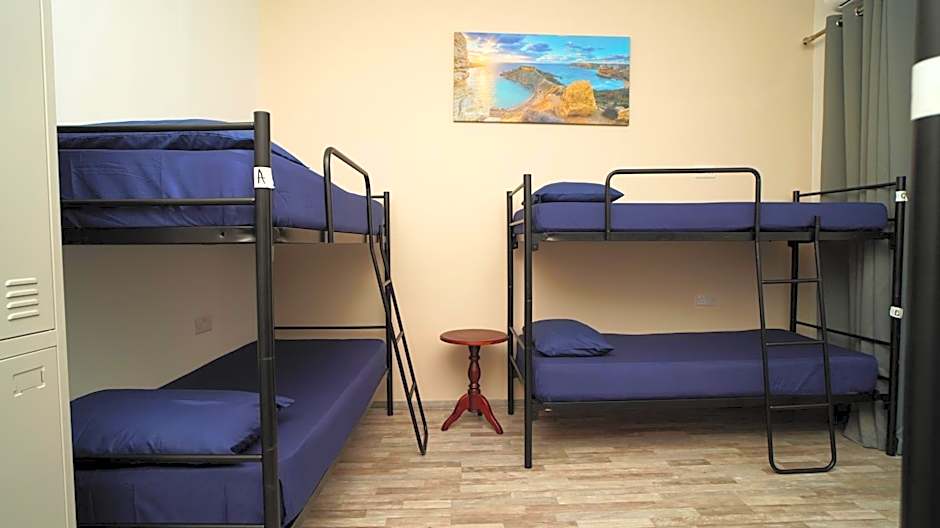 Bookarest Hostel Malta