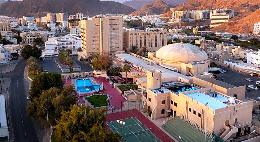 Al Falaj Hotel